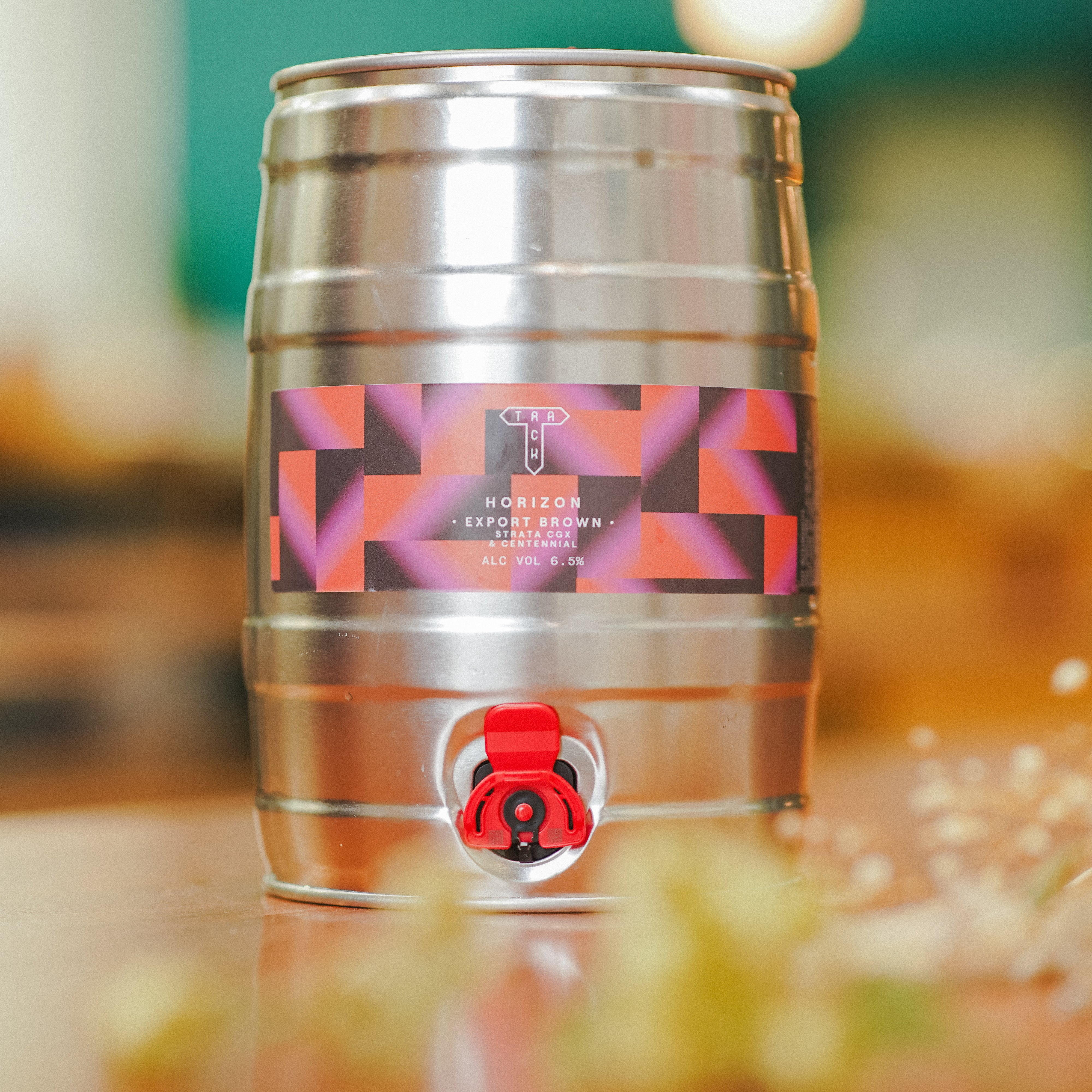 Horizon | Export Brown w/ Strata CGX & Centennial | 6.5% | 5 Litre Mini Cask